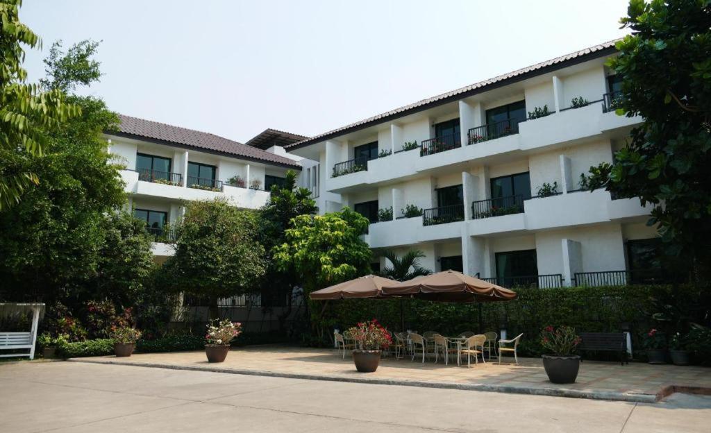 Baan Nan B&B Hotel Luaran gambar